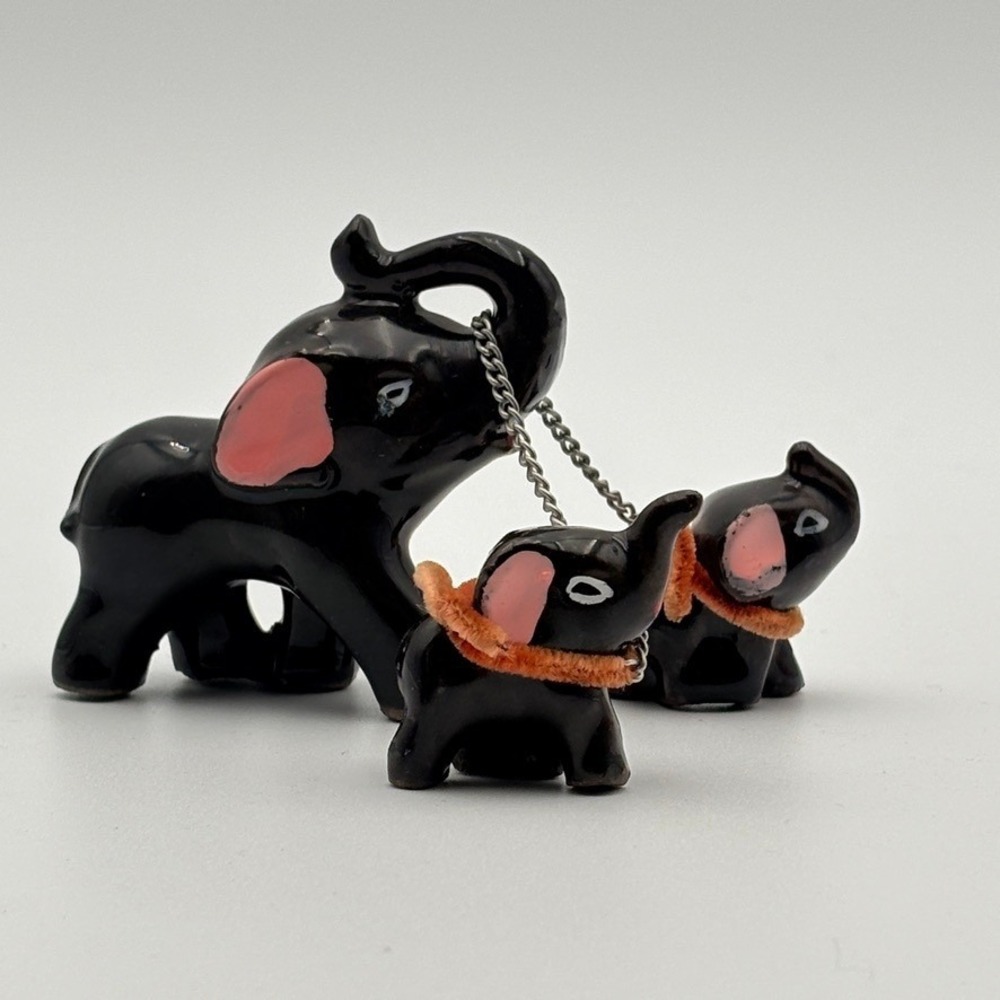 Vintage Elephant Figurine Family on Chains Mother and Babie Handpainted Japans